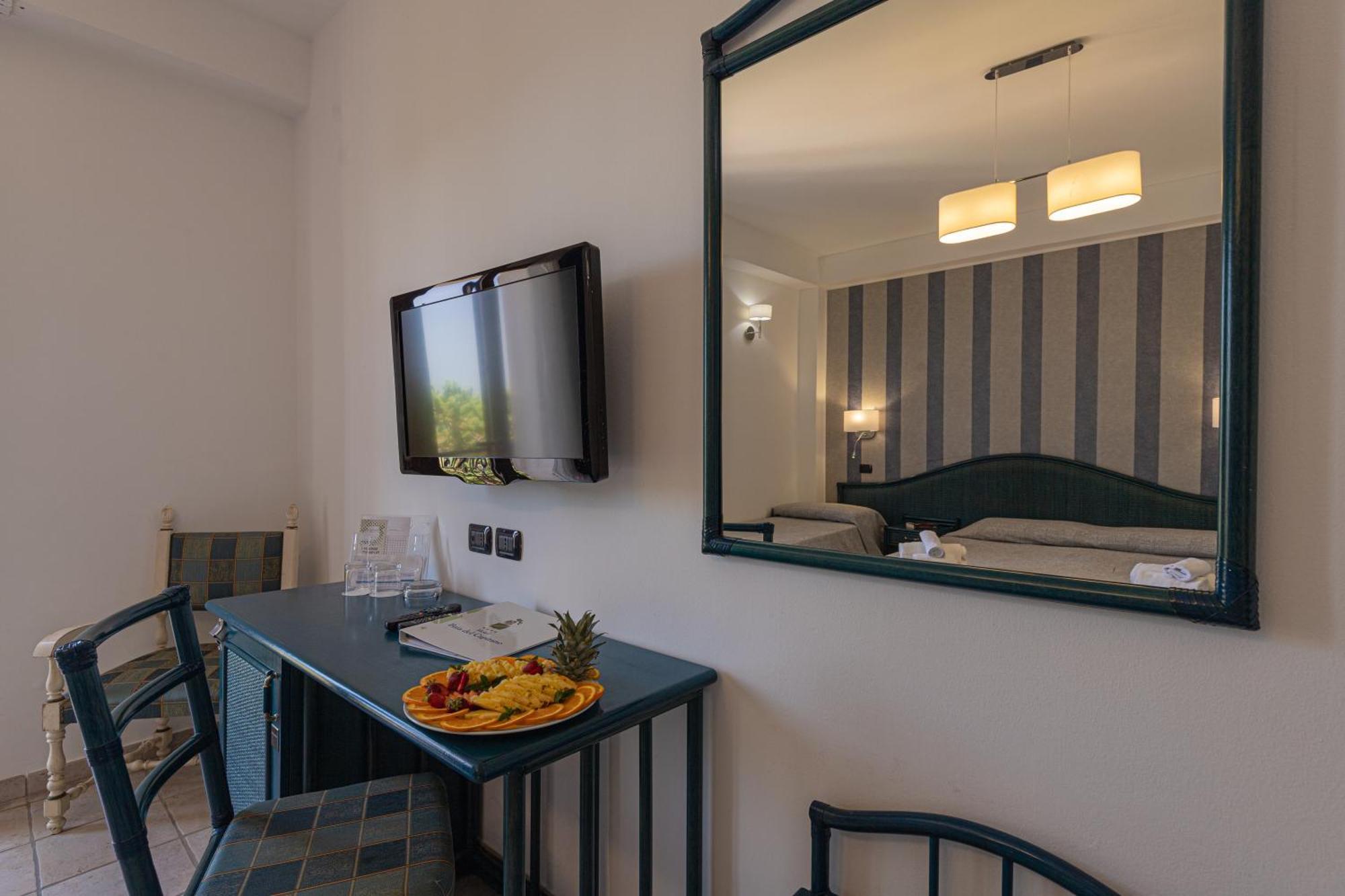 Hotel Baia Del Capitano Cefalù Εξωτερικό φωτογραφία