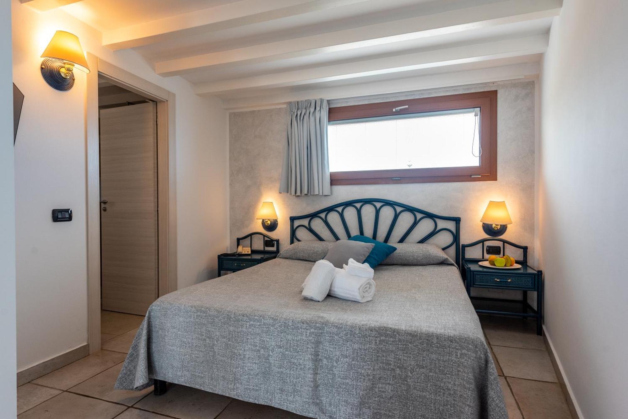 Hotel Baia Del Capitano Cefalù Εξωτερικό φωτογραφία