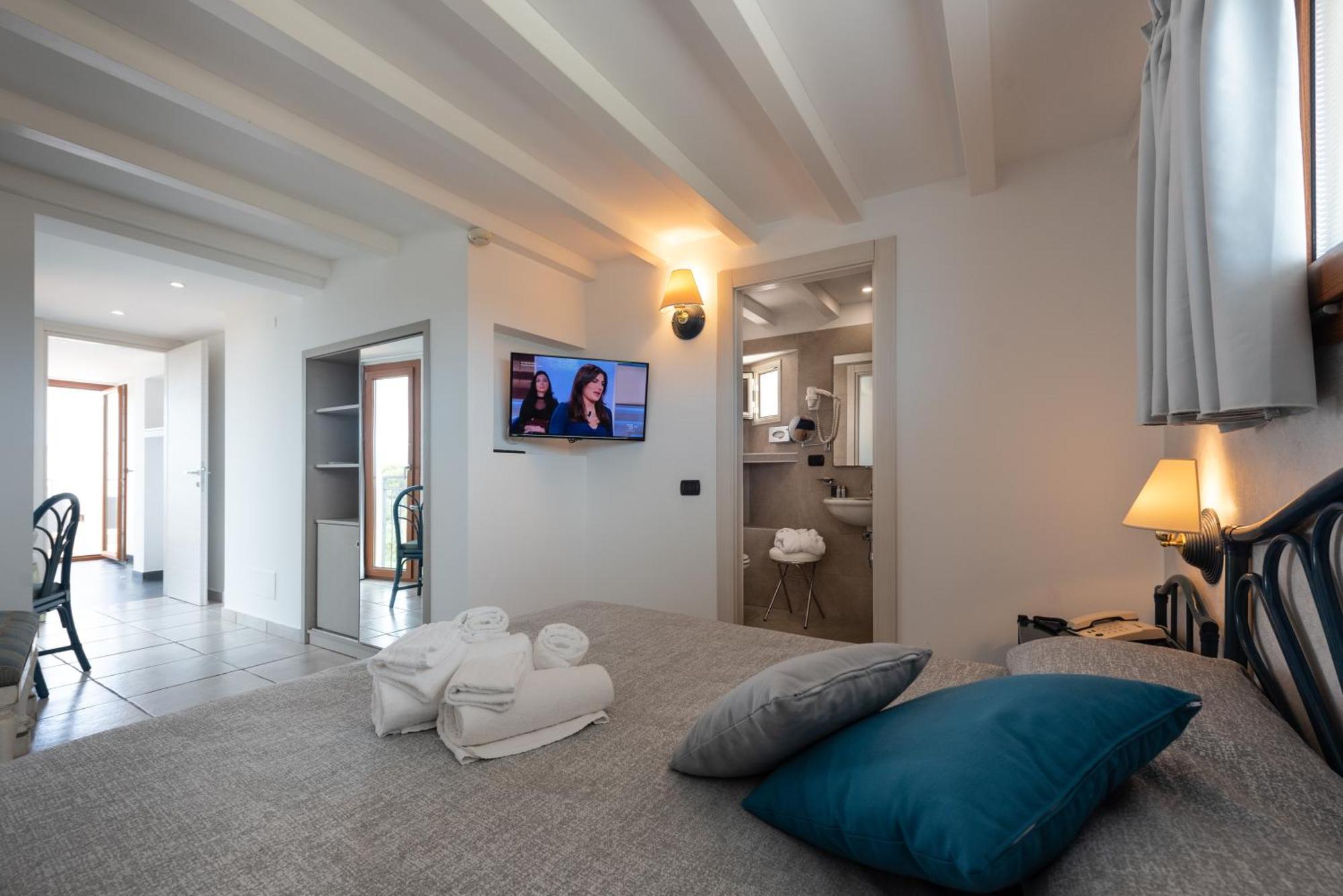 Hotel Baia Del Capitano Cefalù Εξωτερικό φωτογραφία