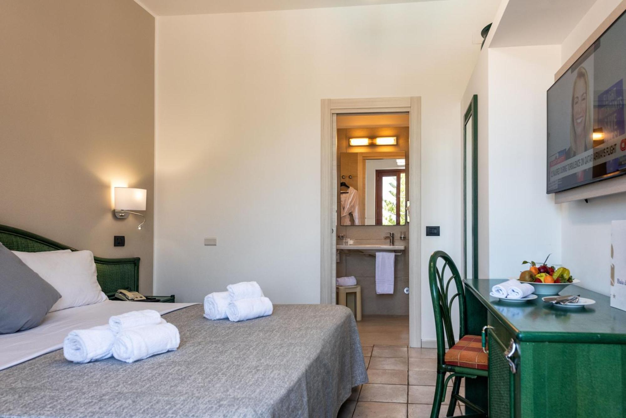 Hotel Baia Del Capitano Cefalù Εξωτερικό φωτογραφία